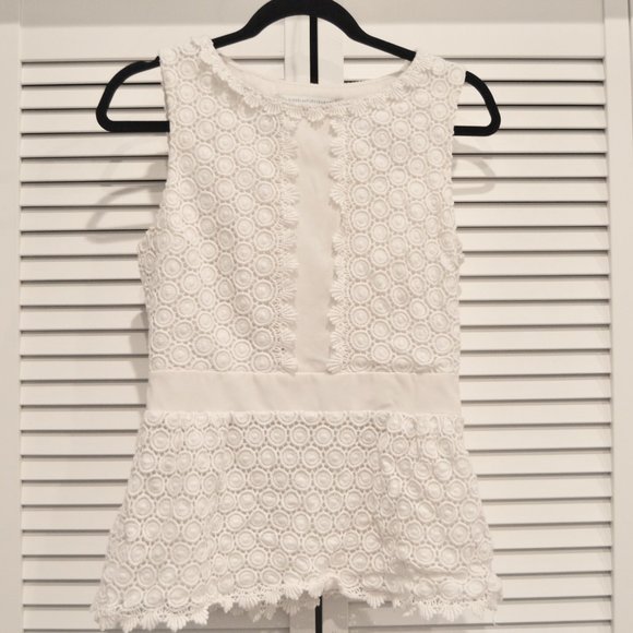 Diane Von Furstenberg Tavita Cosmic Lace Peplum Top Size 8 | Size 8 - Picture 2 of 7